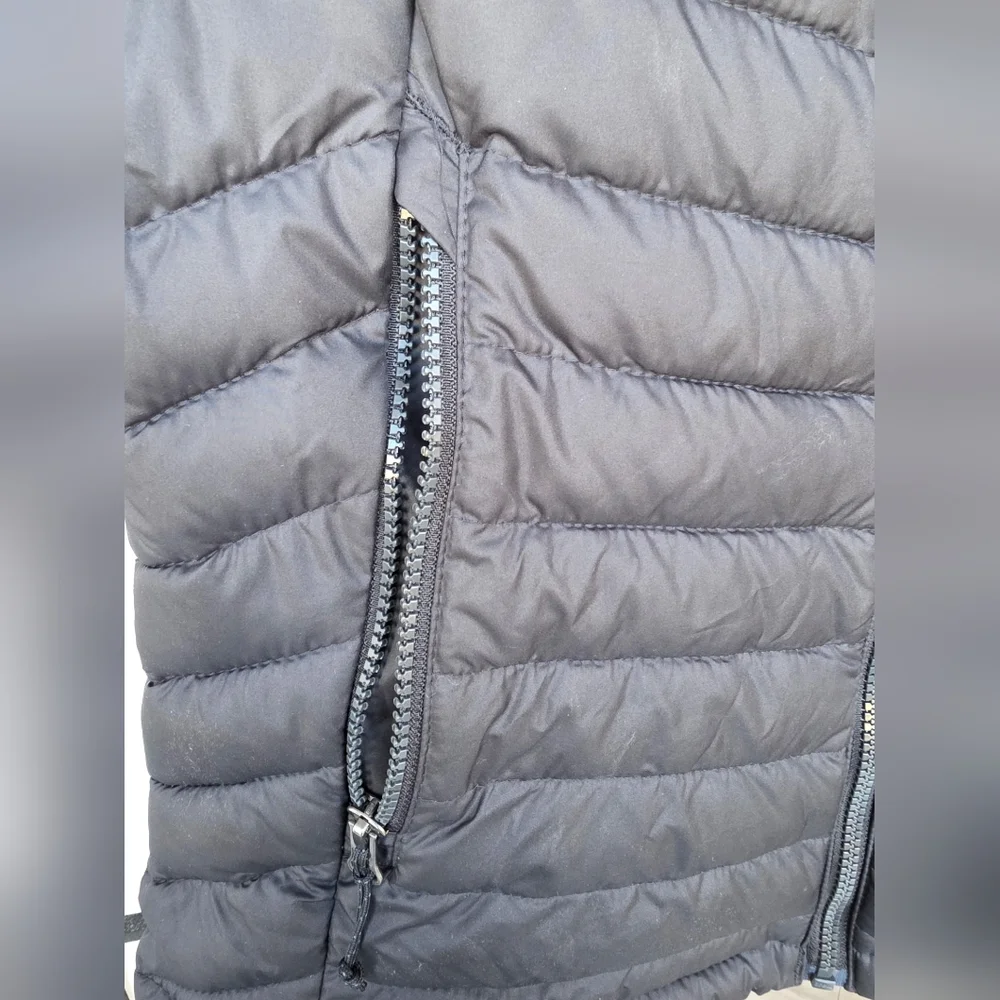 Columbia Women's Black Puffer Vest - Picture 4 of 12